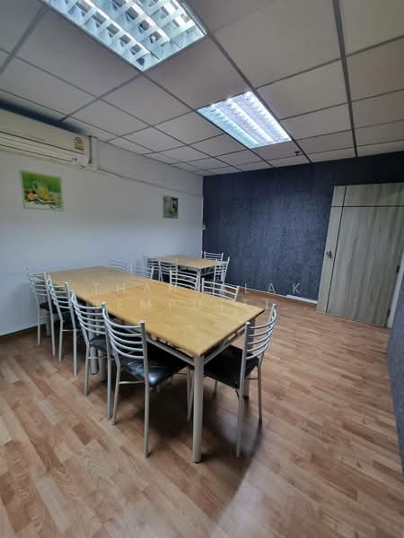 Sukhumvit Suite, Bangkok, 19 Soi Sukhumvit 13, Khlongtoei Nua, Watthana, Bangkok, 1 Bedroom, 125 sqm, Condo For Rent, by Thanyalak Premputtiphan, 500183240 - DDproperty.com