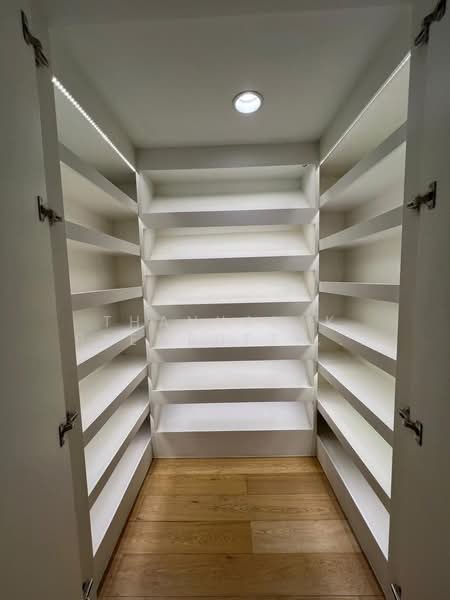 Sathorn Park Place, Bangkok, 27 Sathorn, Thung Maha Mek, Sathon, Bangkok, 4 Bedrooms, 341 sqm, Condo For Sale, by Thanyalak Premputtiphan, 500183264 - DDproperty.com