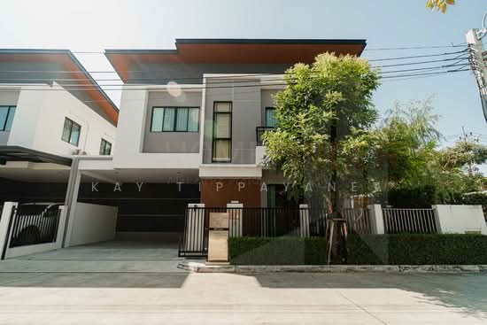 The One Life Bangna : เดอะวัน ไลฟ์ บางนา, กรุงเทพ