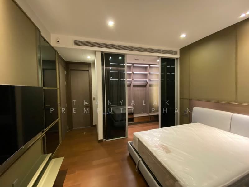 Q1 Sukhumvit, Bangkok, 1 Sukhumvit Road, Khlong Toei, Khlong Toei, Bangkok, 2 Bedrooms, 94 sqm, Condo For Sale, by Thanyalak Premputtiphan, 500183291 - DDproperty.com