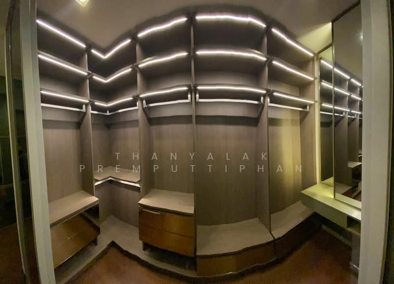 Q1 Sukhumvit, Bangkok, 1 Sukhumvit Road, Khlong Toei, Khlong Toei, Bangkok, 2 Bedrooms, 94 sqm, Condo For Sale, by Thanyalak Premputtiphan, 500183291 - DDproperty.com