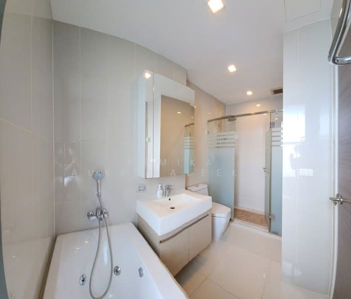 Q Asoke, Bangkok, 1678 Petchaburi Road, Makkasan, Ratchathewi, Bangkok, 2 Bedrooms, 60 sqm, Condo For Sale, by Pemika Aukkaraleekul, 500183375 - DDproperty.com