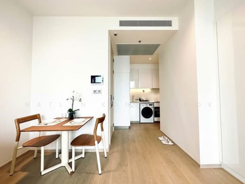 The Strand Thonglor, Bangkok, 36 Soi Sukhumvit 55, Khlong Tan Nua, Watthana, Bangkok, 1 Bedroom, 48 sqm, Condo For Sale, by Natlyn Kongsapook, 500183376 - DDproperty.com