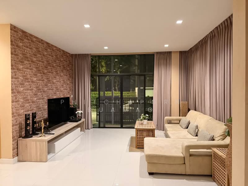 Setthasiri Srinakarin-Rama 9, Bangkok, Soi Krungthep Kreetha 7, Hua Mak, Bang Kapi, Bangkok, 3 Bedrooms, 160 sqm, Single Detached House For Rent, by Phitchaporn Buamag, 500183378 - DDproperty.com