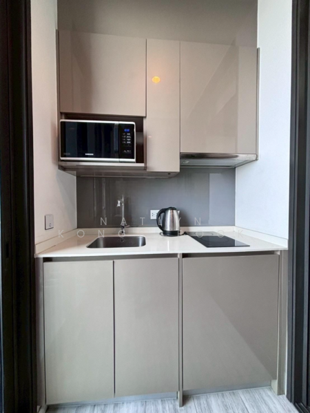 Whizdom Essence, Bangkok, 5 Piyabutr 1 Alley, Bang Chak, Phra Khanong, Bangkok, 1 Bedroom, 35 sqm, Condo For Rent, by Natlyn Kongsapook, 500183389 - DDproperty.com
