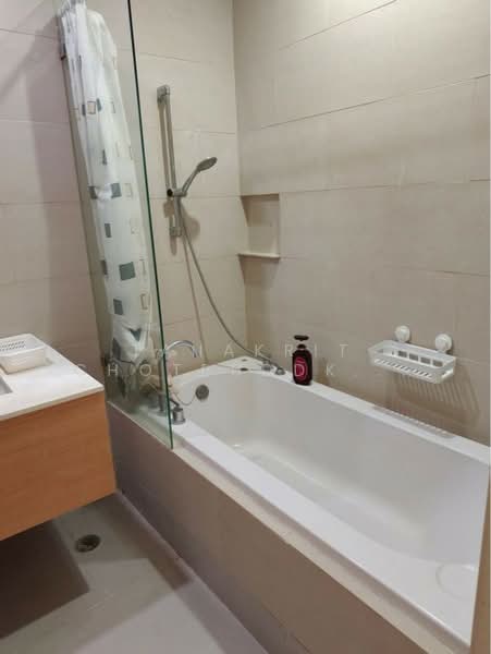 Villa Ratchatewi, Bangkok, 83 Phayathai Road, Thanon Phaya Thai, Ratchathewi, Bangkok, Studio, 40 sqm, Condo For Rent, by Tanakrit Chotbuddkayan, 500183397 - DDproperty.com