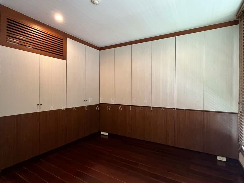Click Condo Sukhumvit 65, Bangkok, 101 Soi Sukhumvit 65 Sukhumvit Road, Phra Kanong Nua, Watthana, Bangkok, 3 Bedrooms, 123 sqm, Condo For Sale, by Pemika Aukkaraleekul, 500183400 - DDproperty.com