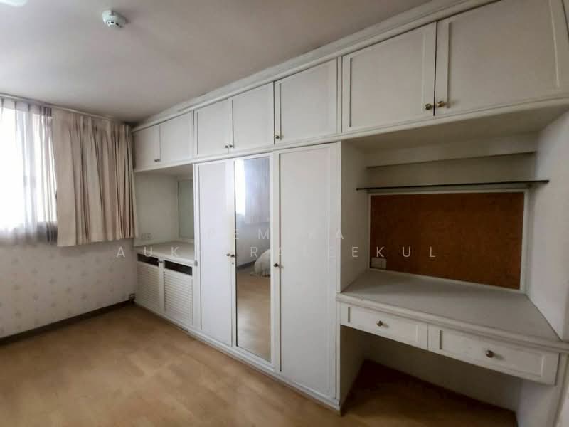 Tai Ping Towers, Bangkok, 582 Soi Sukhumvit 63, Khlong Tan Nua, Watthana, Bangkok, 3 Bedrooms, 216 sqm, Condo For Sale, by Pemika Aukkaraleekul, 500183410 - DDproperty.com