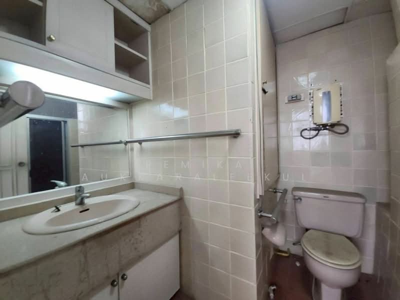 Tai Ping Towers, Bangkok, 582 Soi Sukhumvit 63, Khlong Tan Nua, Watthana, Bangkok, 3 Bedrooms, 216 sqm, Condo For Sale, by Pemika Aukkaraleekul, 500183410 - DDproperty.com