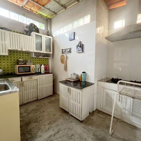 อาคารพาณิชย์2ชั้น 3คูหา ภายในตีทะลุ ขนาด92ตรว. ติดถนนซอยหมู่บ้านเศรษฐกิจ37, Bangkok, Bang Kae Nua, Bang Khae, Bangkok, , 463 sqm, Shophouse For Sale, by AJHOMECENTER - คุณโป้ง, 500183417 - DDproperty.com