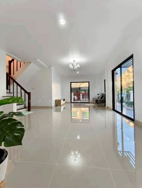 Budsarin Wongwaen-Rattanathibet, Nonthaburi, Ban Kluai-Sai Noi Road, Phimonrat, Bang Bua Thong, Nonthaburi, 4 Bedrooms, 126 sqm, Townhouse For Sale, by สรภพ ยอดไชย (สีฝุ่น), 500183442 - DDproperty.com