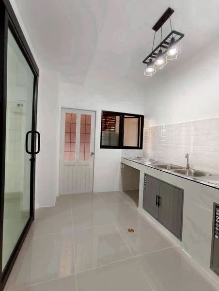 Budsarin Wongwaen-Rattanathibet, Nonthaburi, Ban Kluai-Sai Noi Road, Phimonrat, Bang Bua Thong, Nonthaburi, 4 Bedrooms, 126 sqm, Townhouse For Sale, by สรภพ ยอดไชย (สีฝุ่น), 500183442 - DDproperty.com