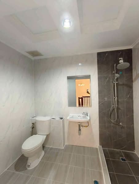 Budsarin Wongwaen-Rattanathibet, Nonthaburi, Ban Kluai-Sai Noi Road, Phimonrat, Bang Bua Thong, Nonthaburi, 4 Bedrooms, 126 sqm, Townhouse For Sale, by สรภพ ยอดไชย (สีฝุ่น), 500183442 - DDproperty.com