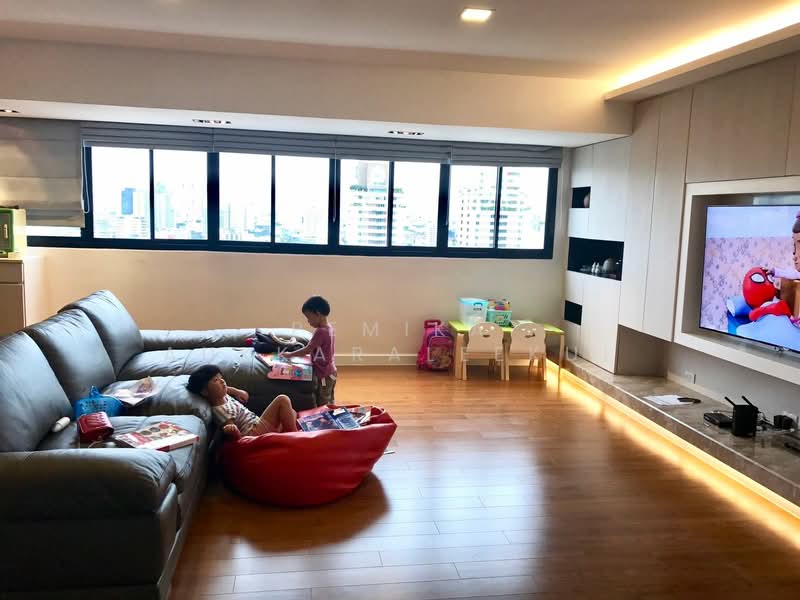 Royal Castle Sukhumvit, Bangkok, 30 Soi Sukhumvit 39, Khlongtoei Nua, Watthana, Bangkok, 3 Bedrooms, 262 sqm, Condo For Sale, by Pemika Aukkaraleekul, 500183443 - DDproperty.com