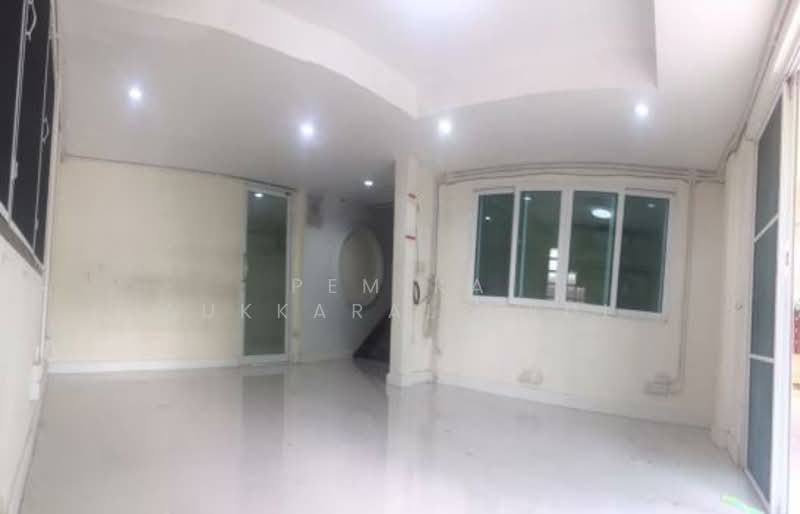 บ้าน 4-ห้องนอน, กรุงเทพ, สวนหลวง, สวนหลวง, กรุงเทพ, 400 ตร.ม., บ้านเดี่ยว ขาย, โดย Pemika Aukkaraleekul, 500183458 - DDproperty.com