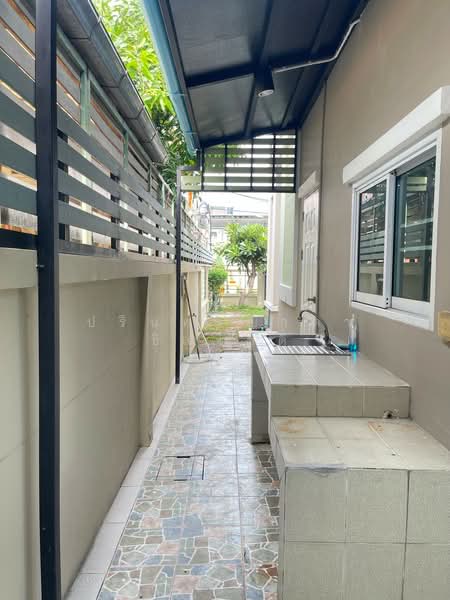 The Emerald Garden & Sport Club, Nonthaburi, Ratchaphruek Road, Bang Phlap, Pak Kret, Nonthaburi, 3 Bedrooms, 240 sqm, Single Detached House For Rent, by ปรินทร์ญาดา ชิณโชติ, 500183464 - DDproperty.com