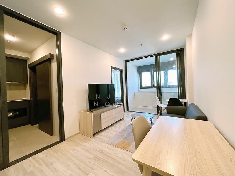 XT Huaikhwang, Bangkok, 244 Ratchadaphisek Road, Huai Khwang, Huai Khwang, Bangkok, 1 Bedroom, 35 sqm, Condo For Rent, by Banjarat Thanomchat, 500183467 - DDproperty.com
