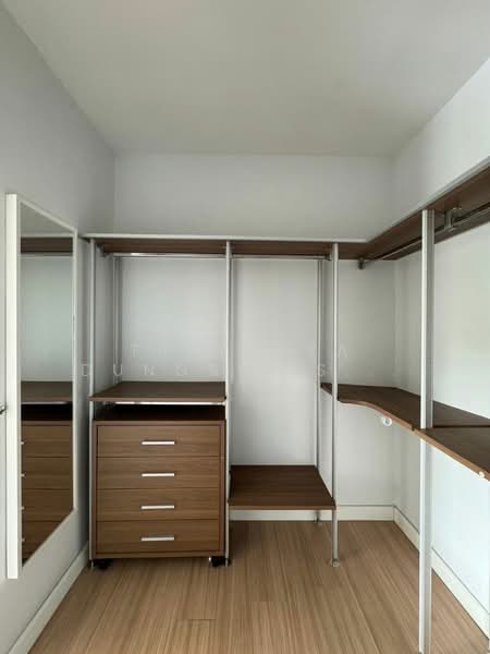 Zerene Petchkasem-Phutthamonthon Sai 3, Bangkok, 101 Phutthamonthon Sai 3 Road, Nong Kang Plu, Nong Khaem, Bangkok, 4 Bedrooms, 300 sqm, Single Detached House For Sale, by Trinnaya Dungsirisangthong, 500183488 - DDproperty.com