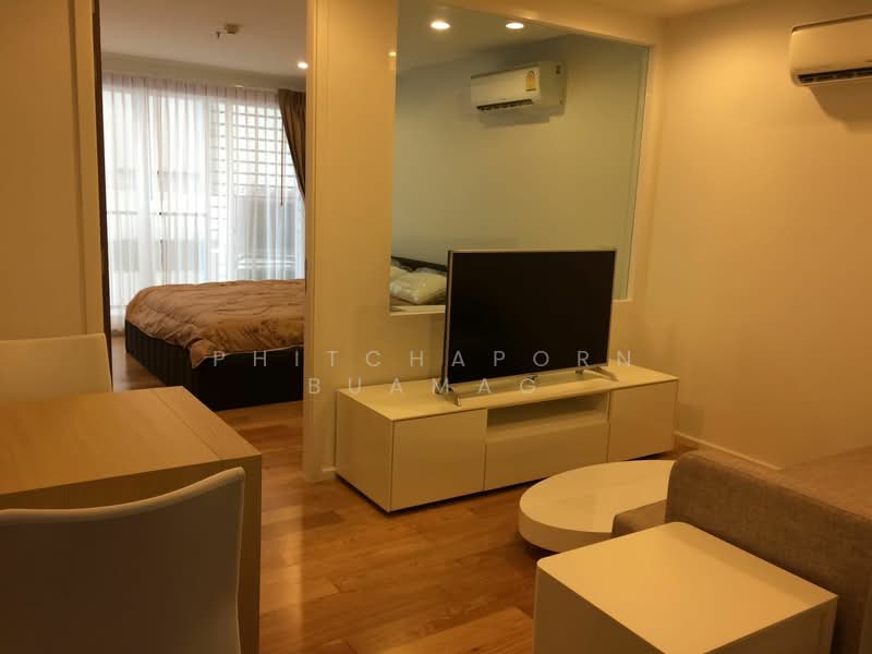 15 Sukhumvit Residences, Bangkok, Soi Sukhumvit 15, Khlongtoei Nua, Watthana, Bangkok, 1 Bedroom, 45 sqm, Condo For Sale, by Phitchaporn Buamag, 500183489 - DDproperty.com