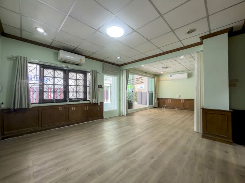 ทาวน์เฮ้าส์ 2 หลังตีทะลุ หมู่บ้าน นันทนาการ์เด้น 2 ท่าอิฐ, นนทบุรี, บางรักน้อย, เมืองนนทบุรี, นนทบุรี, 180 ตร.ม., ทาวน์เฮ้าส์ ขาย, โดย บริษัท เอชแอล แอสเซท จำกัด, 500183513 - DDproperty.com