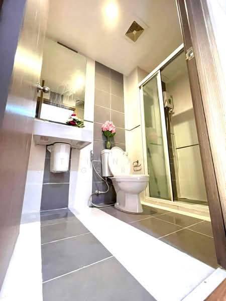 The Base Sukhumvit 77, Bangkok, 289 Sukhumvit 77 Road, Phra Kanong Nua, Watthana, Bangkok, 1 Bedroom, 30 sqm, Condo For Sale, by Trinnaya Dungsirisangthong, 500183534 - DDproperty.com