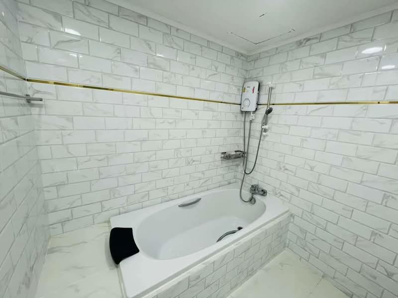 Floraville Condominium : ฟลอร่าวิลล์ คอนโดมิเนียม, กรุงเทพ, 51 พัฒนาการ, สวนหลวง, สวนหลวง, กรุงเทพ, 105 ตร.ม., คอนโด ขาย, โดย Anya Atarchanai , 500183546 - DDproperty.com