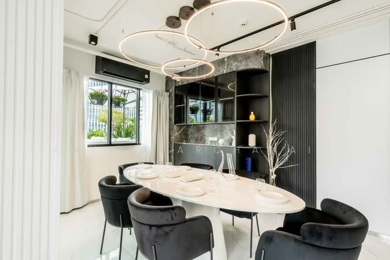 Supalai Premier Place Asoke, Bangkok, 60 Asoke Montri Road, Khlongtoei Nua, Watthana, Bangkok, 1 Bedroom, 197 sqm, Condo For Sale, by Anya Atarchanai , 500183572 - DDproperty.com