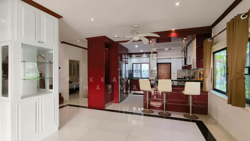 Royal Park Village, Chon Buri (Pattaya), Nong Pru, Bang Lamung (Pattaya), Chon Buri (Pattaya), 4 Bedrooms, 240 sqm, Single Detached House For Rent, by Pukkawadee Thapmathi, 500183604 - DDproperty.com