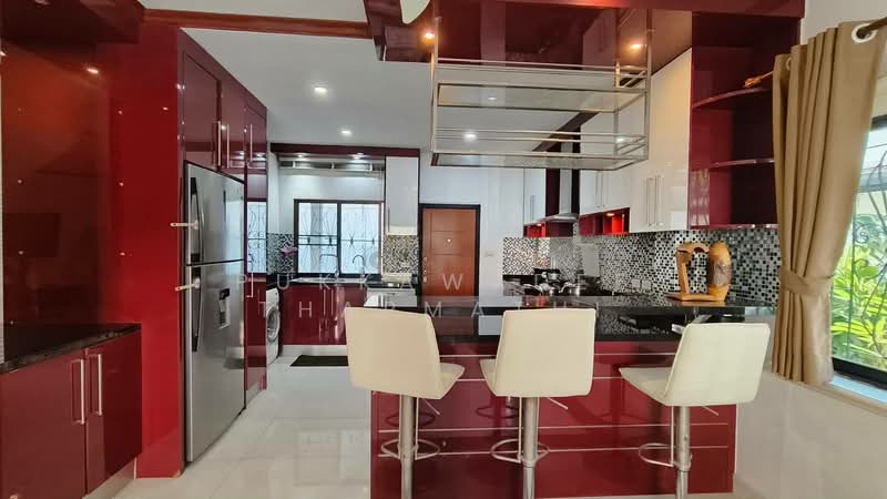 Royal Park Village, Chon Buri (Pattaya), Nong Pru, Bang Lamung (Pattaya), Chon Buri (Pattaya), 4 Bedrooms, 240 sqm, Single Detached House For Rent, by Pukkawadee Thapmathi, 500183604 - DDproperty.com