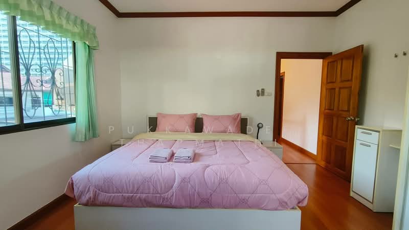 Royal Park Village, Chon Buri (Pattaya), Nong Pru, Bang Lamung (Pattaya), Chon Buri (Pattaya), 4 Bedrooms, 240 sqm, Single Detached House For Rent, by Pukkawadee Thapmathi, 500183604 - DDproperty.com