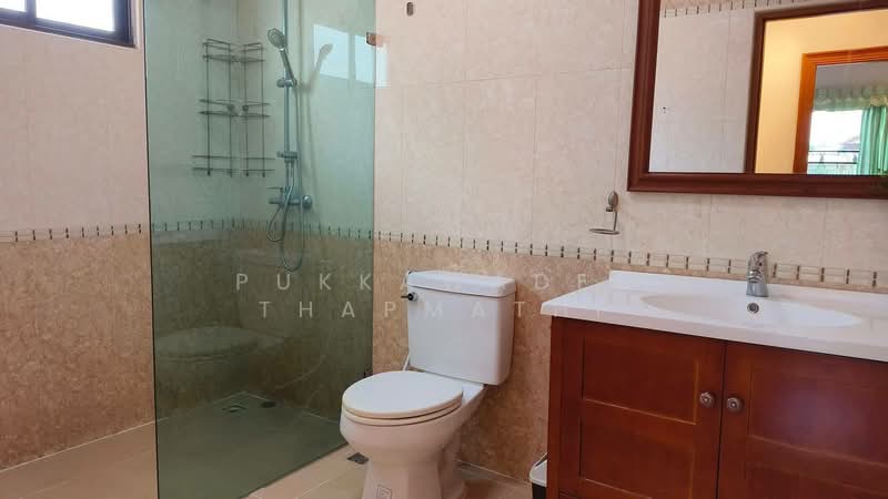 Royal Park Village, Chon Buri (Pattaya), Nong Pru, Bang Lamung (Pattaya), Chon Buri (Pattaya), 4 Bedrooms, 240 sqm, Single Detached House For Rent, by Pukkawadee Thapmathi, 500183604 - DDproperty.com