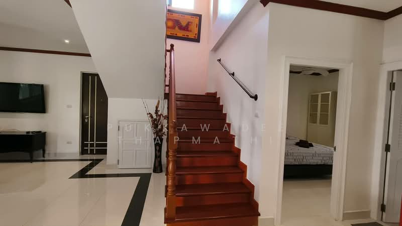 Royal Park Village, Chon Buri (Pattaya), Nong Pru, Bang Lamung (Pattaya), Chon Buri (Pattaya), 4 Bedrooms, 240 sqm, Single Detached House For Rent, by Pukkawadee Thapmathi, 500183604 - DDproperty.com