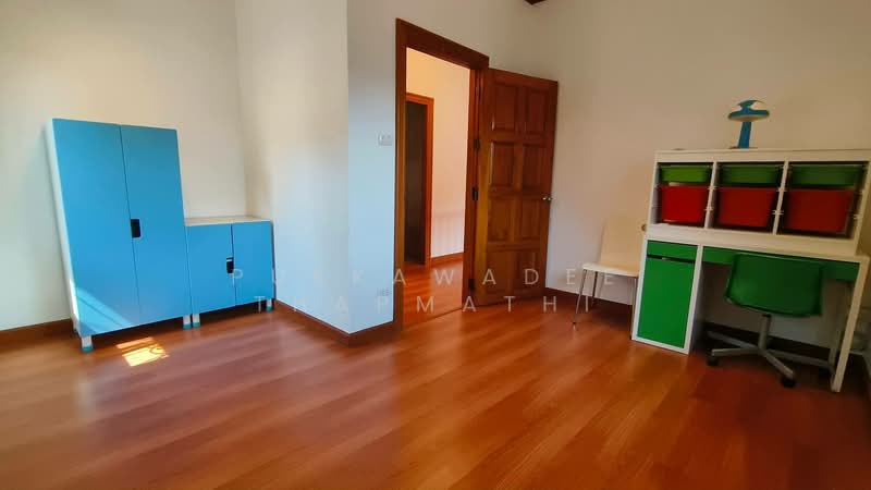 Royal Park Village, Chon Buri (Pattaya), Nong Pru, Bang Lamung (Pattaya), Chon Buri (Pattaya), 4 Bedrooms, 240 sqm, Single Detached House For Rent, by Pukkawadee Thapmathi, 500183604 - DDproperty.com