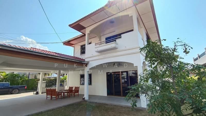 Royal Park Village, Chon Buri (Pattaya), Nong Pru, Bang Lamung (Pattaya), Chon Buri (Pattaya), 4 Bedrooms, 240 sqm, Single Detached House For Rent, by Pukkawadee Thapmathi, 500183604 - DDproperty.com