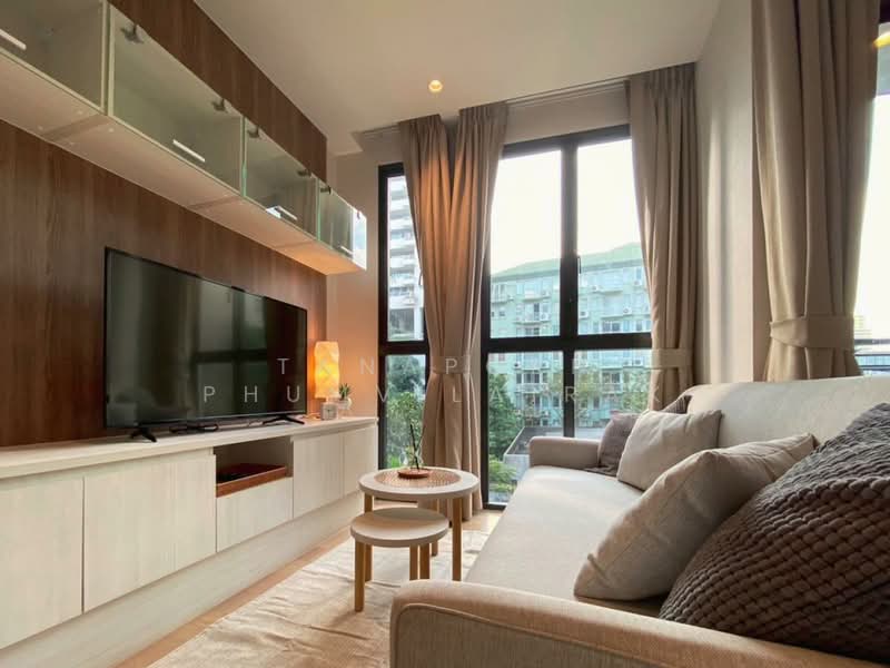 Runesu Thonglor 5, Bangkok, 82 Padi Madi Alley, Khlong Tan Nua, Watthana, Bangkok, 1 Bedroom, 38 sqm, Condo For Rent, by Tanaporn Phumvilairak, 500183610 - DDproperty.com