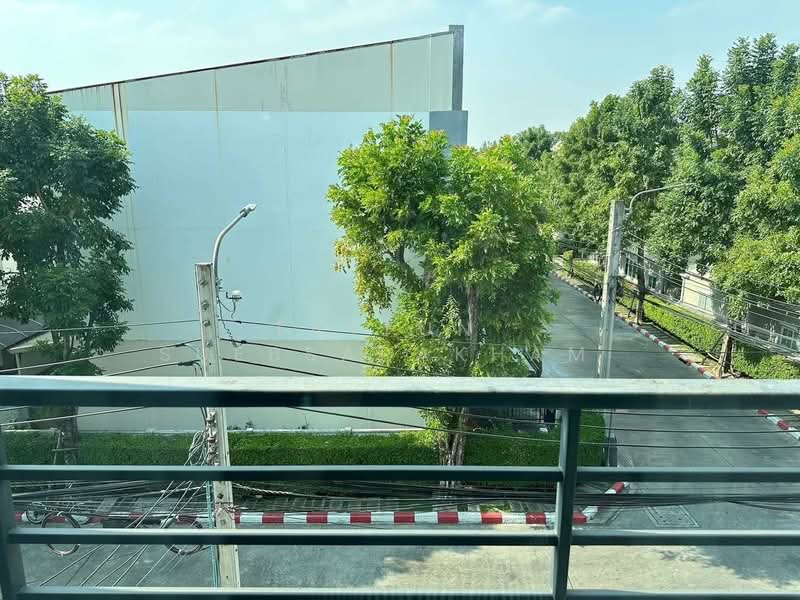 Baan Klang Muang Sukhumvit 77, Bangkok, Soi On Nut 17, Suan Luang, Suan Luang, Bangkok, 3 Bedrooms, 178 sqm, Townhouse For Rent, by Tayfun  Suebsarakham , 500183614 - DDproperty.com