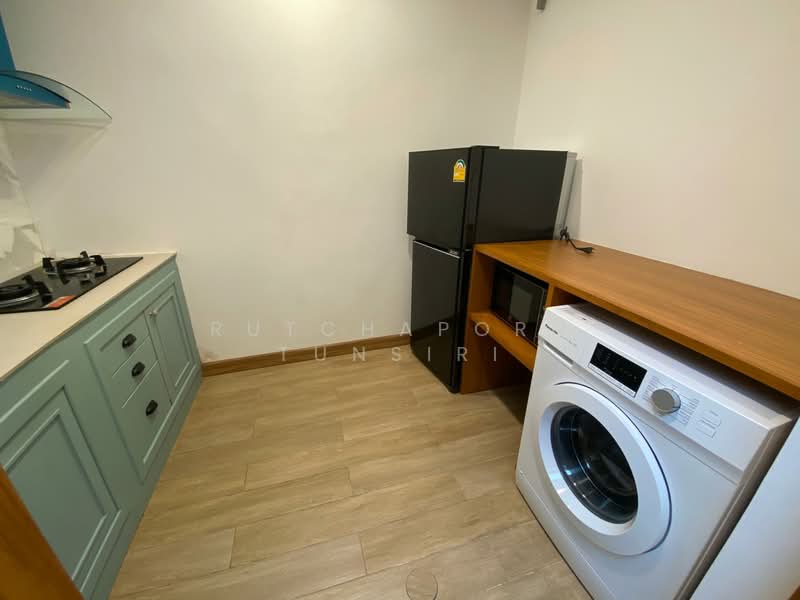 ทาวน์เฮ้าส์กลางเมือง ให้เช่า – ใกล้รร.สารสาสน์วิเทศเชียงใหม่ เพียง 5 นาที ค่าเช่า 13,000 บาท / เดือน, Chiang Mai, Tha Sa La, Muang Chiang Mai, Chiang Mai, 3 Bedrooms, 110 sqm, Townhouse For Rent, by Rutchaporn Tunsiri, 500183631 - DDproperty.com