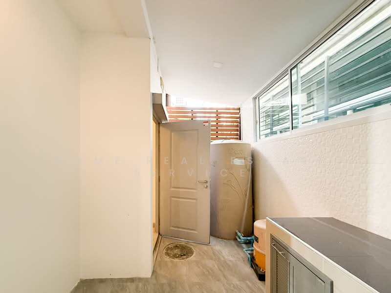 Lumpini Town Place Ratchayothin-Sena, Bangkok, Chan Kasem, Chatuchak, Bangkok, 3 Bedrooms, 180 sqm, Townhouse For Sale, by HOME Real Estate Service, 500183640 - DDproperty.com