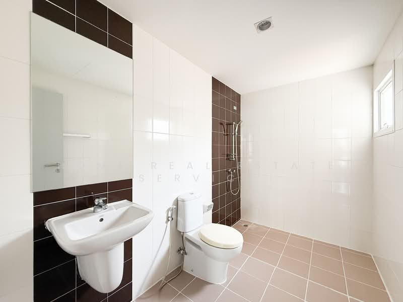 Lumpini Town Place Ratchayothin-Sena, Bangkok, Chan Kasem, Chatuchak, Bangkok, 3 Bedrooms, 180 sqm, Townhouse For Sale, by HOME Real Estate Service, 500183640 - DDproperty.com