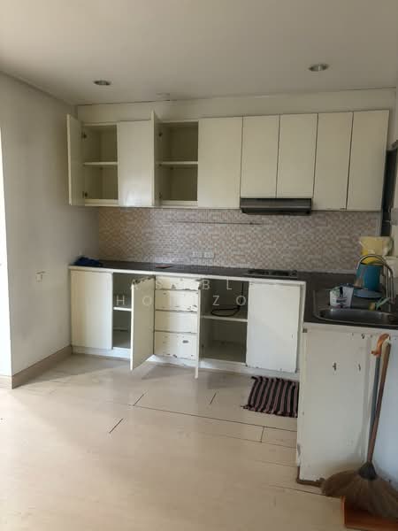 Baan Suanthon Ratchada, Bangkok, 60 Chuea Phloeng 2 Alley, Jom Phon, Chatuchak, Bangkok, 2 Bedrooms, 86 sqm, Condo For Sale, by Eastblue Horizon, 500183666 - DDproperty.com