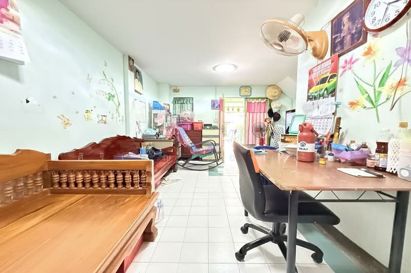 บ้านกานดา พระราม2 พันท้ายนรสิงห์, Samut Sakhon, Phanthai Norasing, Muang Samut Sakhon, Samut Sakhon, 3 Bedrooms, 110 sqm, Townhouse For Sale, by ศิริเพ็ญ ทองอ่อน, 500183740 - DDproperty.com