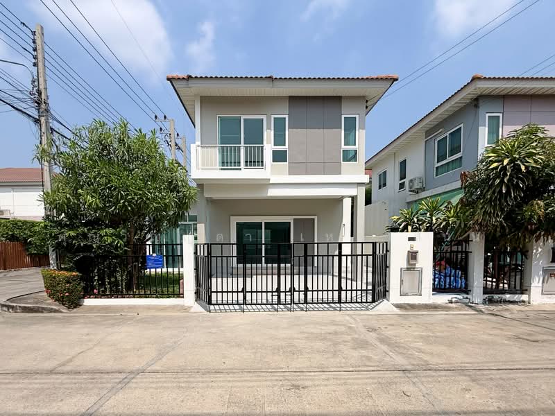 Supalai Ville Wongwaen-Lumlukka Klong 5, Pathum Thani, Bung Kham Proi, Lam Luk Ka, Pathum Thani, 4 Bedrooms, 150 sqm, Semi-Detached House (Twin House) For Sale, by คุณวิญญุดา เหล่าสันน์, 500183746 - DDproperty.com