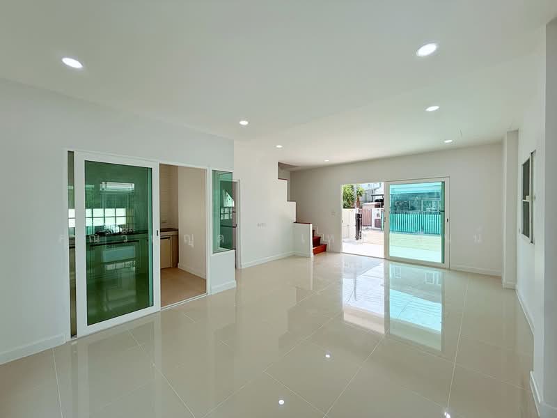 Supalai Ville Wongwaen-Lumlukka Klong 5, Pathum Thani, Bung Kham Proi, Lam Luk Ka, Pathum Thani, 4 Bedrooms, 150 sqm, Semi-Detached House (Twin House) For Sale, by คุณวิญญุดา เหล่าสันน์, 500183746 - DDproperty.com