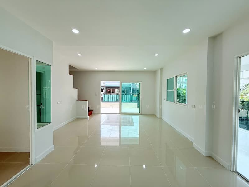 Supalai Ville Wongwaen-Lumlukka Klong 5 : ศุภาลัย วิลล์ วงแหวน-ลำลูกกา คลอง 5, ปทุมธานี, บึงคำพร้อย, ลำลูกกา, ปทุมธานี, 150 ตร.ม., บ้านแฝด ขาย, โดย คุณวิญญุดา เหล่าสันน์, 500183746 - DDproperty.com