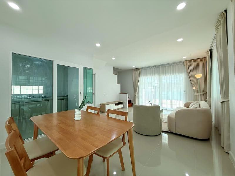 Supalai Ville Wongwaen-Lumlukka Klong 5, Pathum Thani, Bung Kham Proi, Lam Luk Ka, Pathum Thani, 3 Bedrooms, 140 sqm, Semi-Detached House (Twin House) For Sale, by คุณวิญญุดา เหล่าสันน์, 500183746 - DDproperty.com