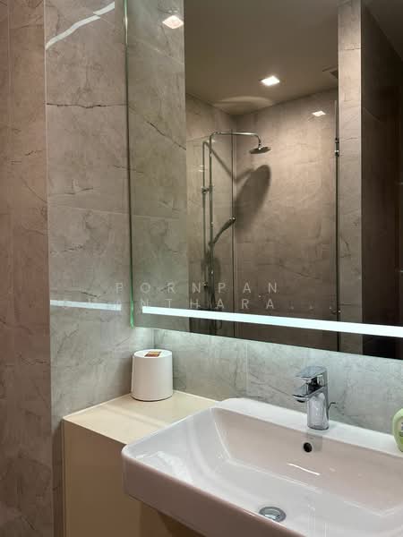 Noble Around Sukhumvit 33, Bangkok, 17 Soi Sukhumvit 33, Khlong Tan Nua, Watthana, Bangkok, 1 Bedroom, 43 sqm, Condo For Sale, by Pornpan Chantharakasemchai, 500183827 - DDproperty.com