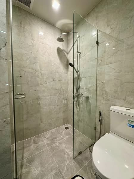 Noble Around Sukhumvit 33, Bangkok, 17 Soi Sukhumvit 33, Khlong Tan Nua, Watthana, Bangkok, 1 Bedroom, 43 sqm, Condo For Sale, by Pornpan Chantharakasemchai, 500183827 - DDproperty.com