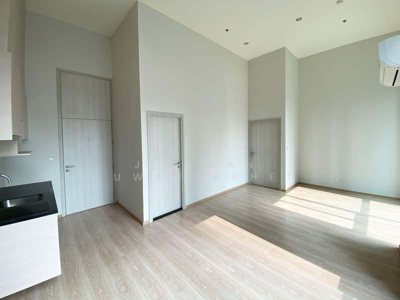 Noble Revolve Ratchada 2, Bangkok, 70 Soi Ratchadaphisek 10, Ratchadaphisek Road, Huai Khwang, Huai Khwang, Bangkok, 2 Bedrooms, 53 sqm, Condo For Sale, by Jirawan Suwannaphet, 500183833 - DDproperty.com