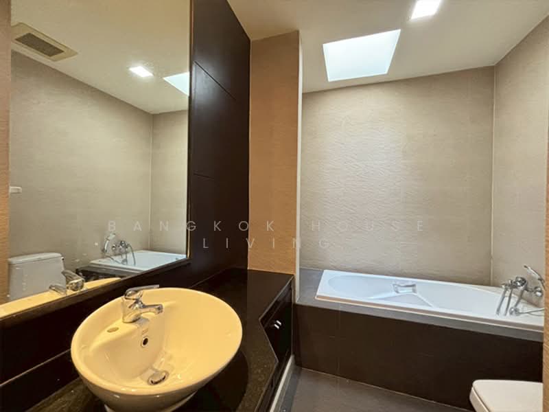 Grand Mercure Bangkok Asoke Residence : แกรนด์ เมอร์เคียว อโศก เรสซิเดนซ์, กรุงเทพ, 50 5 ซอย สุขุมวิท 19, คลองตันเหนือ, วัฒนา, กรุงเทพ, 440 ตร.ม., คอนโด ให้เช่า, โดย Bangkok House Living, 500183843 - DDproperty.com