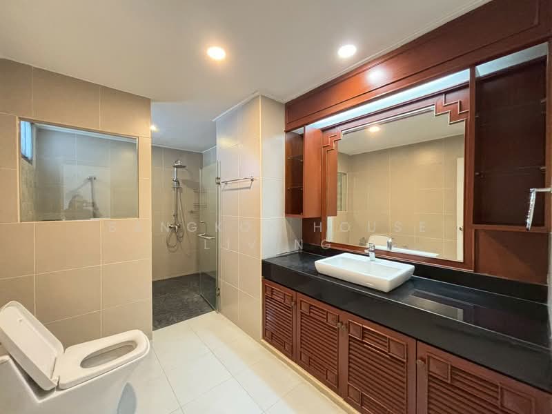 For Rent - Govind Tower, Bangkok